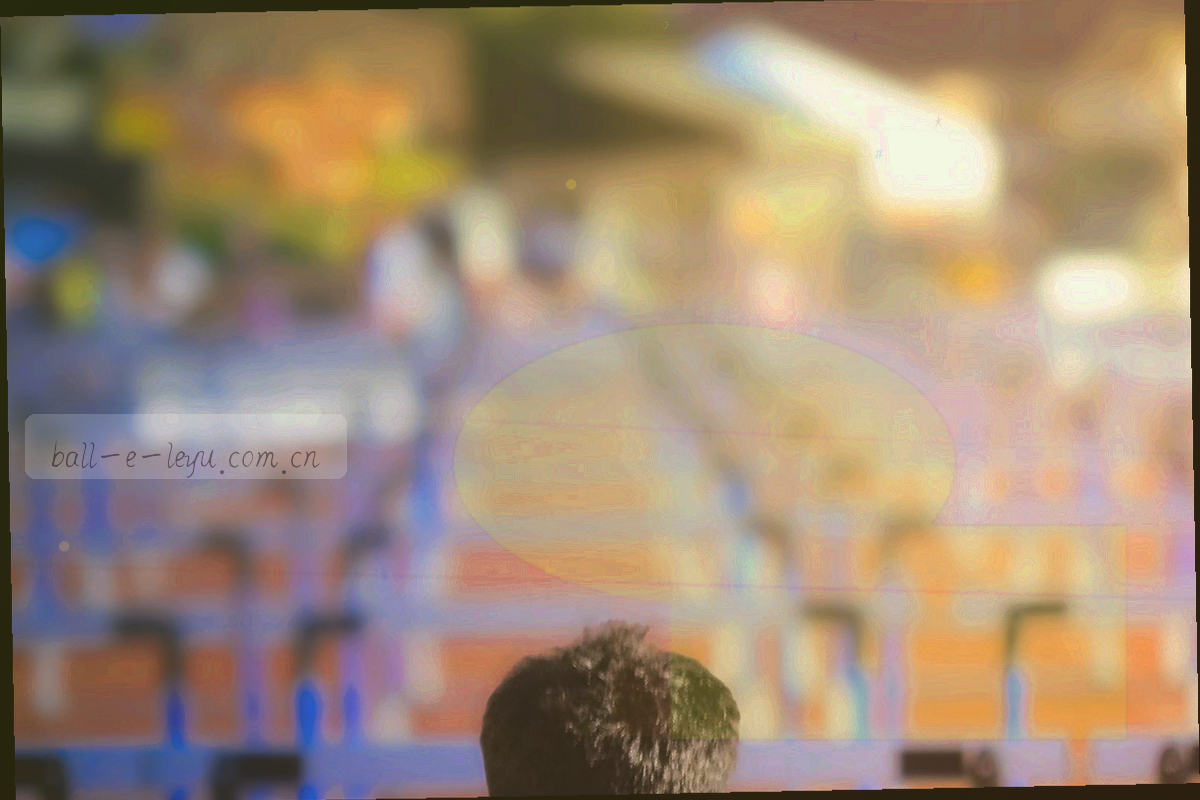 两个编号节点由一条轨迹线连接的路径信息图，深色底配黄绿色节点，画面无文字